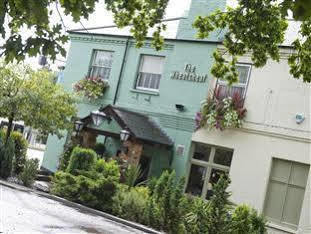 Wheatsheaf By Chef & Brewer Collection Gasthof Virginia Water